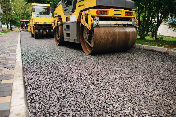 Best Driveway Paving Contractor  in Minnetonka, MN